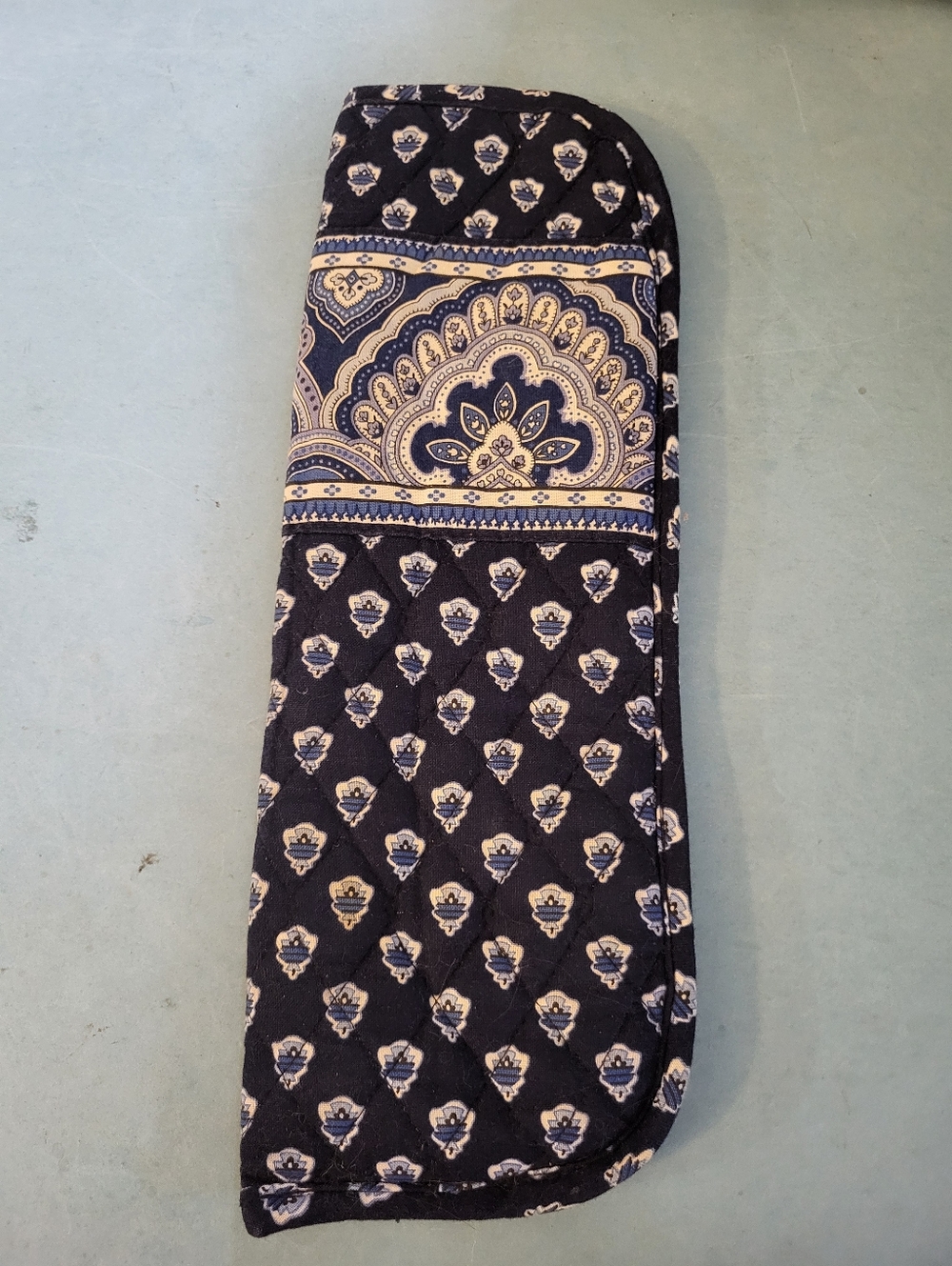 Vera Bradley Quilted Blue Paisley Curling Iron Pouch #1189-1000